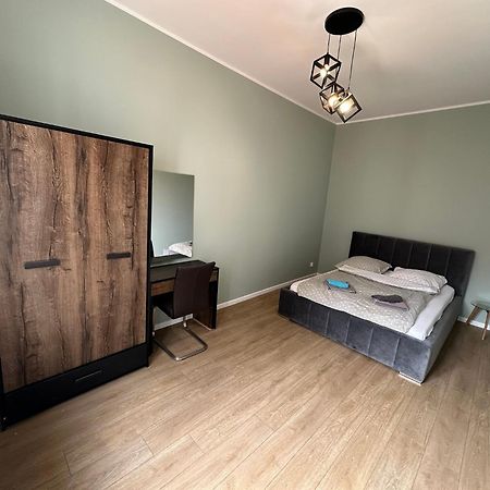 Apartament Aleksandra เนียซนอ ภายนอก รูปภาพ