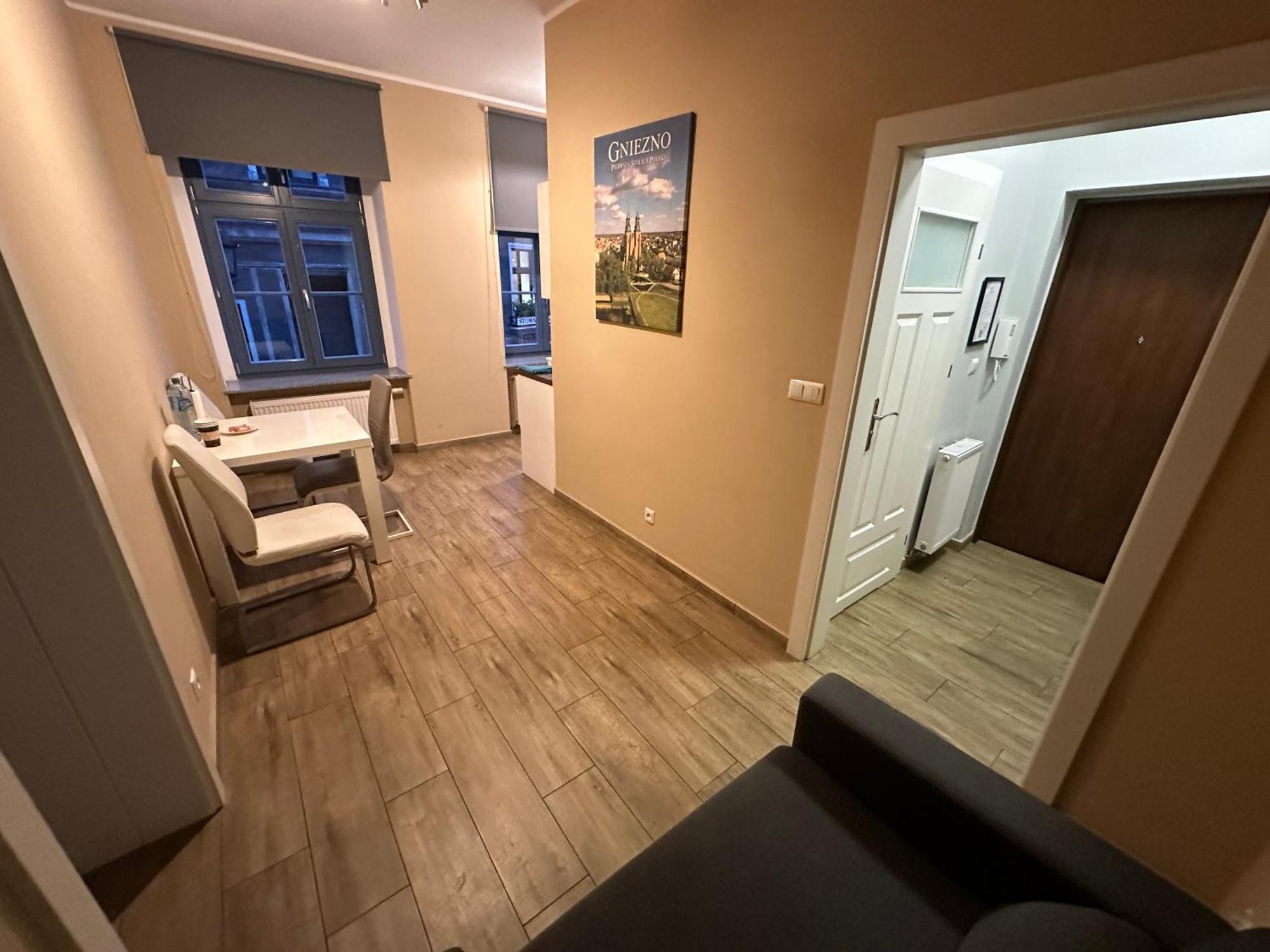 Apartament Aleksandra เนียซนอ ภายนอก รูปภาพ